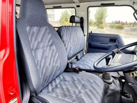1989 TOYOTA HIACE TRUCK 2L FIRE TRUCK
