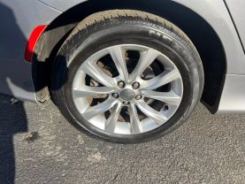 2015 CHRYSLER 200 SEDAN SILVER AUTOMATIC - Auto Spot