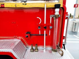 1989 TOYOTA HIACE TRUCK 2L FIRE TRUCK