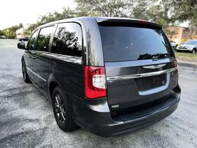 2015 CHRYSLER TOWN & COUNTRY PASSENGER GRAY AUTOMATIC - Citywide Auto Group LLC