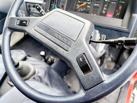 1989 TOYOTA HIACE TRUCK 2L FIRE TRUCK