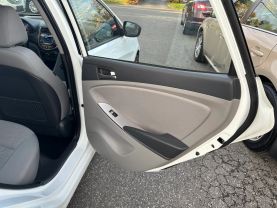 2015 HYUNDAI ACCENT
