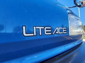 1990 TOYOTA LITEACE VAN 2C-T LD