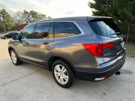 2017 Honda Pilot - Image 8