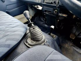 1989 TOYOTA HIACE TRUCK 2L FIRE TRUCK