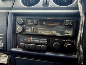 1989 TOYOTA HIACE TRUCK 2L FIRE TRUCK