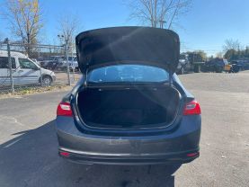 2018 CHEVROLET MALIBU SEDAN GRAY AUTOMATIC - Auto Spot