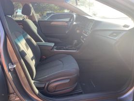 2018 Hyundai Sonata - Image 22