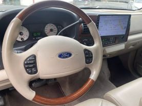 2005 FORD F350 SUPER DUTY CREW CAB PICKUP V8, TURBO DSL 6.0L LARIAT PICKUP 4D 8 FT