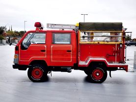 1989 TOYOTA HIACE TRUCK 2L FIRE TRUCK