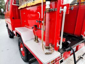 1989 TOYOTA HIACE TRUCK 2L FIRE TRUCK