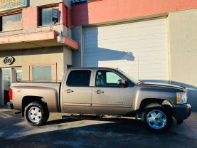 2012 CHEVROLET SILVERADO 1500 CREW CAB PICKUP V8, FLEX FUEL, 5.3 LITER LTZ PICKUP 4D 5 3/4 FT