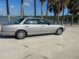 2006 JAGUAR XJ SEDAN V8, 4.2 LITER XJ VANDEN PLAS SEDAN 4D