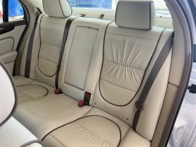 2006 JAGUAR XJ SEDAN V8, 4.2 LITER XJ VANDEN PLAS SEDAN 4D