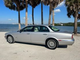 2006 JAGUAR XJ SEDAN V8, 4.2 LITER XJ VANDEN PLAS SEDAN 4D