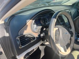 2015 Chrysler 200 - Image 22