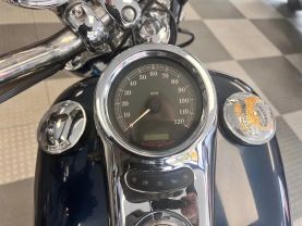 2004 HARLEY DAVIDSON SOFTAIL DEUCE MOTORCYCLE - -