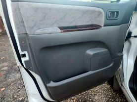 1997 NISSAN ELGRAND SUV VG33E V