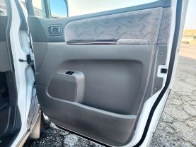 1997 NISSAN ELGRAND SUV VG33E V