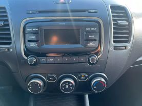 2017 KIA FORTE5 HATCHBACK BLACK AUTOMATIC - Auto Spot