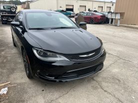 2016 Chrysler 200 - Image 3