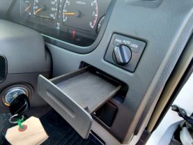 1997 NISSAN ELGRAND SUV VG33E V