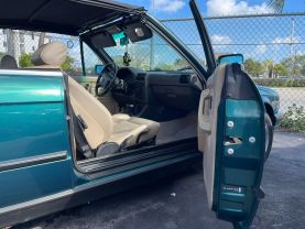 1992 BMW 3 SERIES CONVERTIBLE 6-CYL, 2.5 LITER 325I CONVERTIBLE 2D
