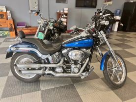 2004 HARLEY DAVIDSON SOFTAIL DEUCE MOTORCYCLE - -