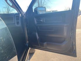 2013 RAM 1500 QUAD CAB PICKUP BLACK AUTOMATIC - Auto Spot