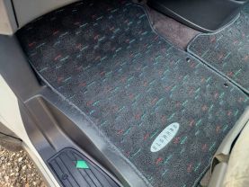 1997 NISSAN ELGRAND SUV VG33E V