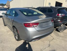 2015 Chrysler 200 - Image 7