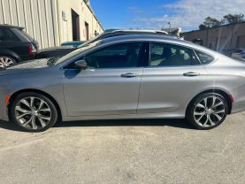 2015 Chrysler 200 - Image 6