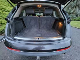 2009 AUDI Q7 SUV V8, 4.2 LITER 4.2 QUATTRO PREMIUM SPORT UTILITY 4D