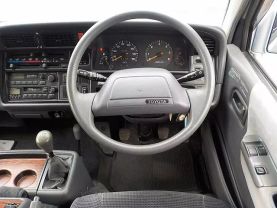 1989 TOYOTA HIACE VAN 3L SUPER CUSTOM