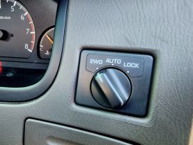 1997 NISSAN ELGRAND SUV VG33E V
