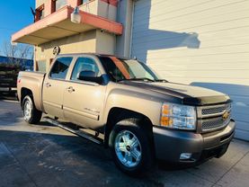 2012 CHEVROLET SILVERADO 1500 CREW CAB PICKUP V8, FLEX FUEL, 5.3 LITER LTZ PICKUP 4D 5 3/4 FT