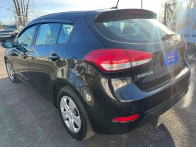 2017 KIA FORTE5 HATCHBACK BLACK AUTOMATIC - Auto Spot