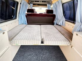 1997 TOYOTA HIACE CAMPER 1KZ-TE DX