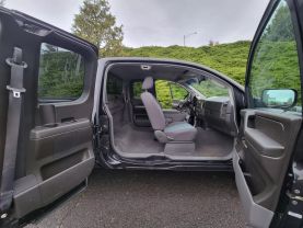2006 NISSAN TITAN KING CAB PICKUP V8, 5.6 LITER SE PICKUP 4D 6 1/2 FT