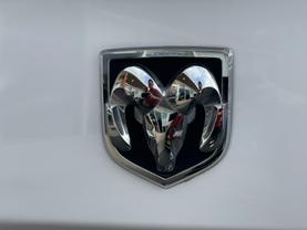 2017 RAM 1500 CREW CAB PICKUP V8, HEMI, 5.7 LITER SLT PICKUP 4D 6 1/3 FT - LA Auto Star in Virginia Beach, VA