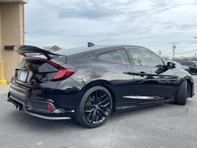 Used 2020 HONDA CIVIC COUPE 4-CYL, TURBO, 1.5 LITER SI COUPE 2D - LA Auto Star located in Virginia Beach, VA