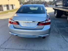 2016 Honda Accord - Image 18