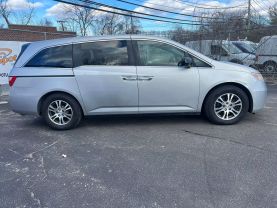 2011 HONDA ODYSSEY PASSENGER SILVER AUTOMATIC - Auto Spot
