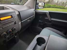 2006 NISSAN TITAN KING CAB PICKUP V8, 5.6 LITER SE PICKUP 4D 6 1/2 FT
