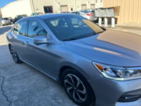 2016 Honda Accord - Image 16