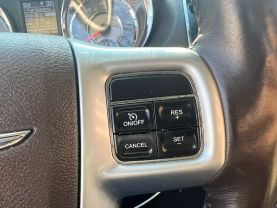 2013 CHRYSLER TOWN & COUNTRY PASSENGER WHITE AUTOMATIC - Auto Spot