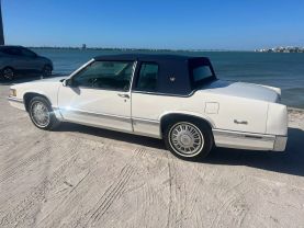 1993 CADILLAC DEVILLE COUPE V8, 4.9 LITER COUPE 2D