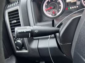 2013 RAM 1500 QUAD CAB PICKUP BLUE AUTOMATIC - Auto Spot