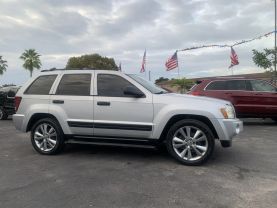 2005 JEEP GRAND CHEROKEE SUV V6, 3.7 LITER LAREDO SPORT UTILITY 4D