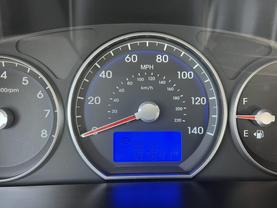 2012 HYUNDAI SANTA FE SUV BLUE AUTOMATIC - Auto Spot